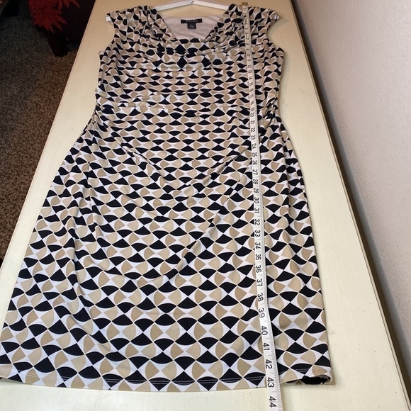 WHBM Geometric Print Sleeveless Cowl Neck Dress Size 12 - Picture 12 of 14